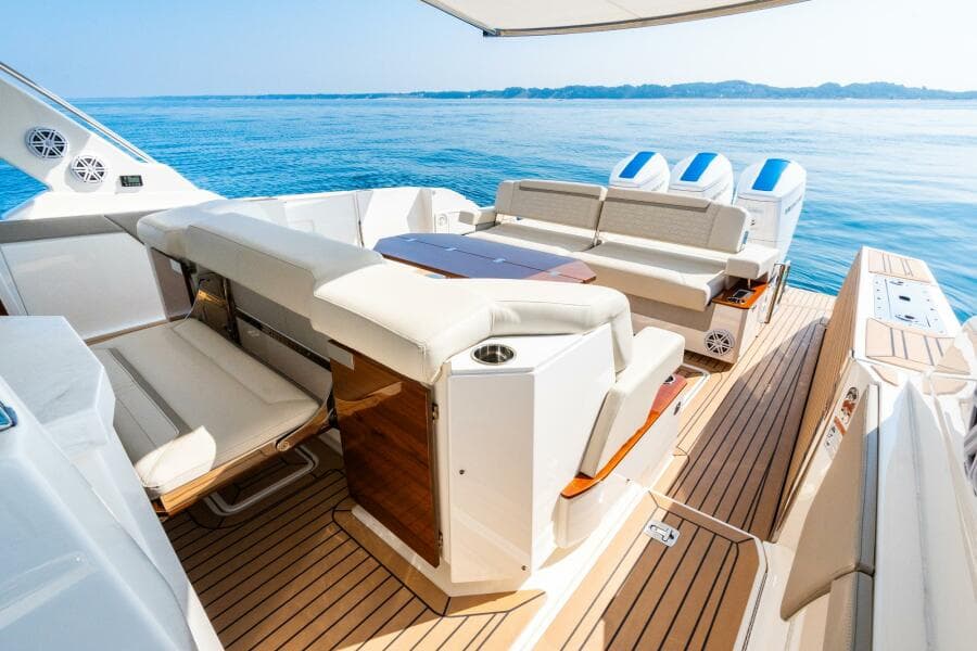2022 Tiara Sport 