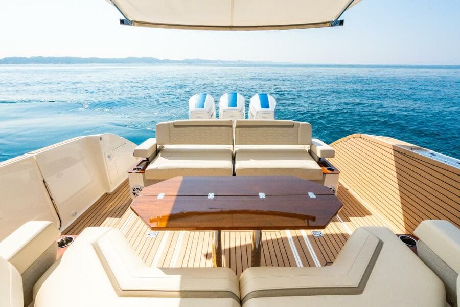 2022 Tiara Sport 