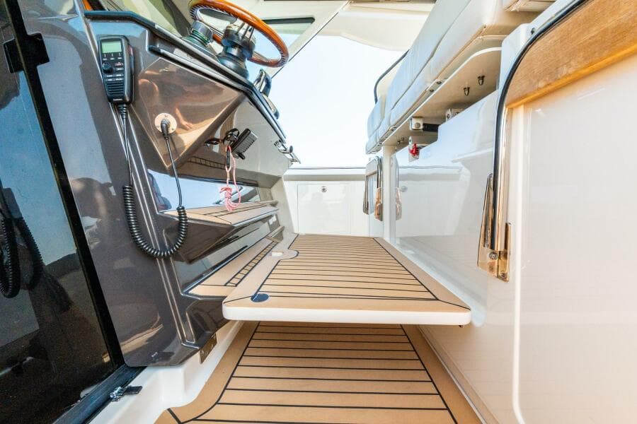 2022 Tiara Sport 