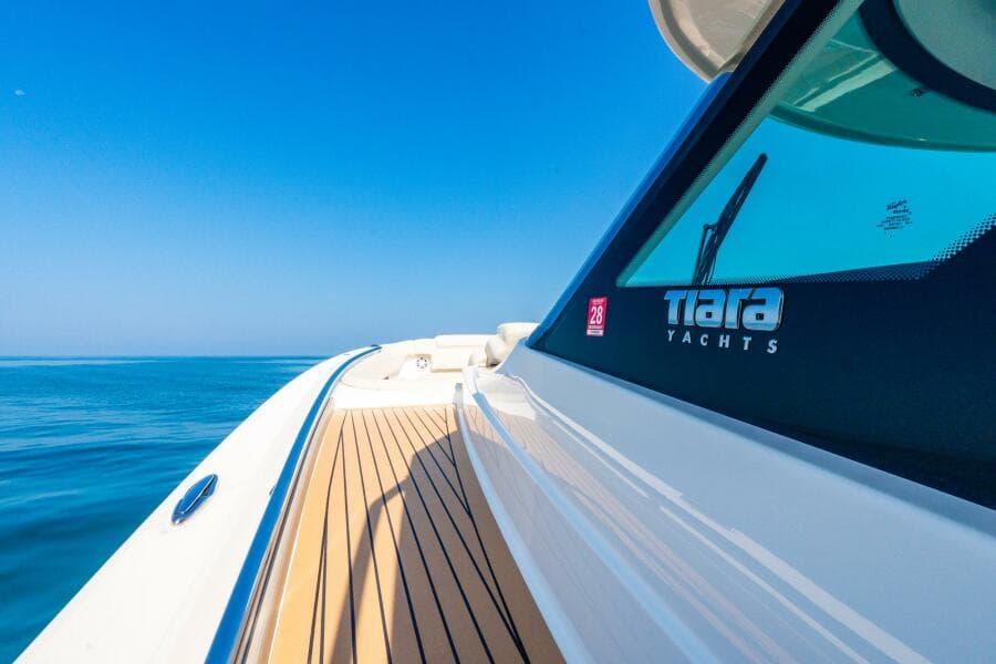 2022 Tiara Sport 