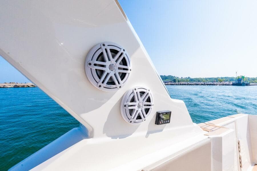 2022 Tiara Sport 