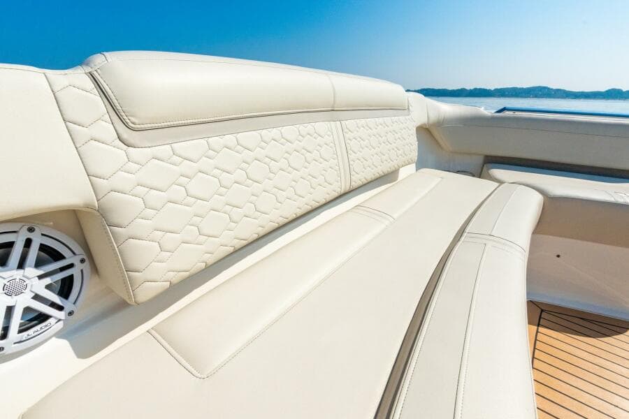 2022 Tiara Sport 
