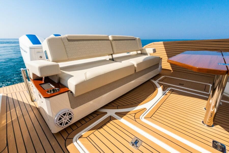 2022 Tiara Sport 