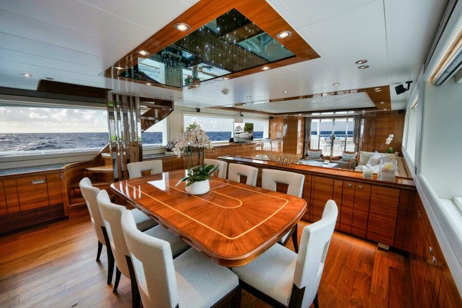 FORMAL DINING