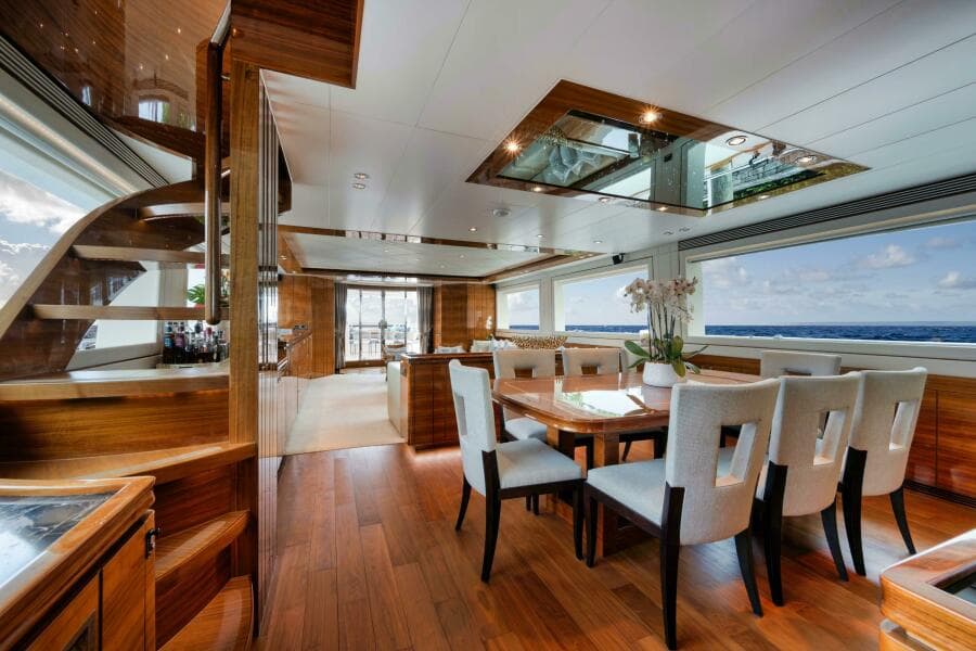 FORMAL DINING