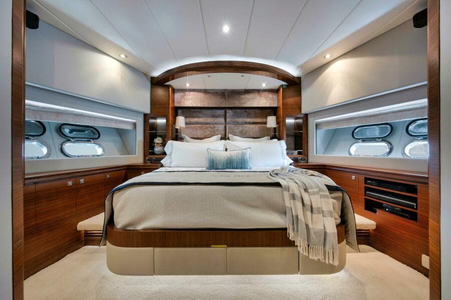 VIP STATEROOM 