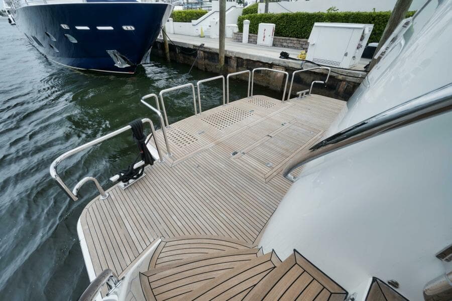 SWIM PLATFORM 