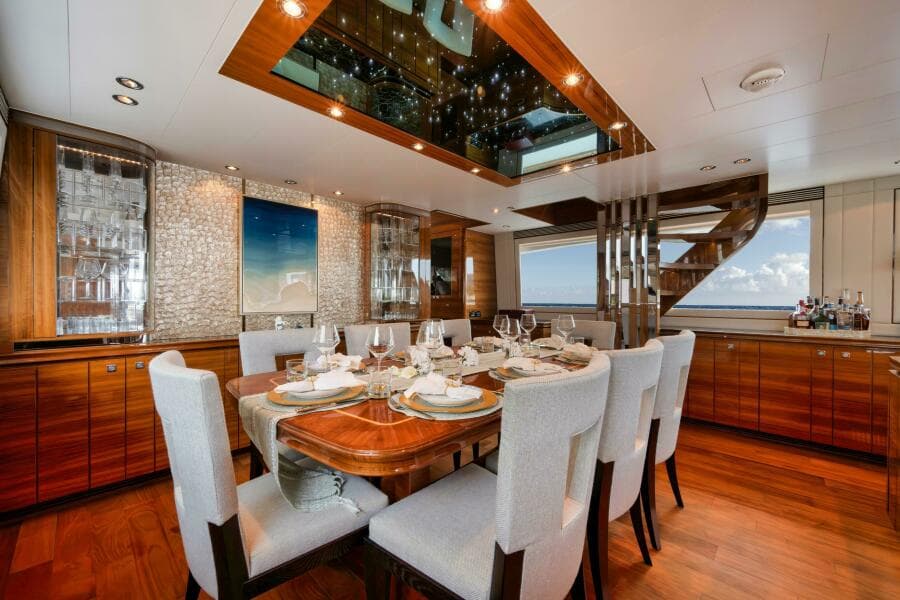 FORMAL DINING