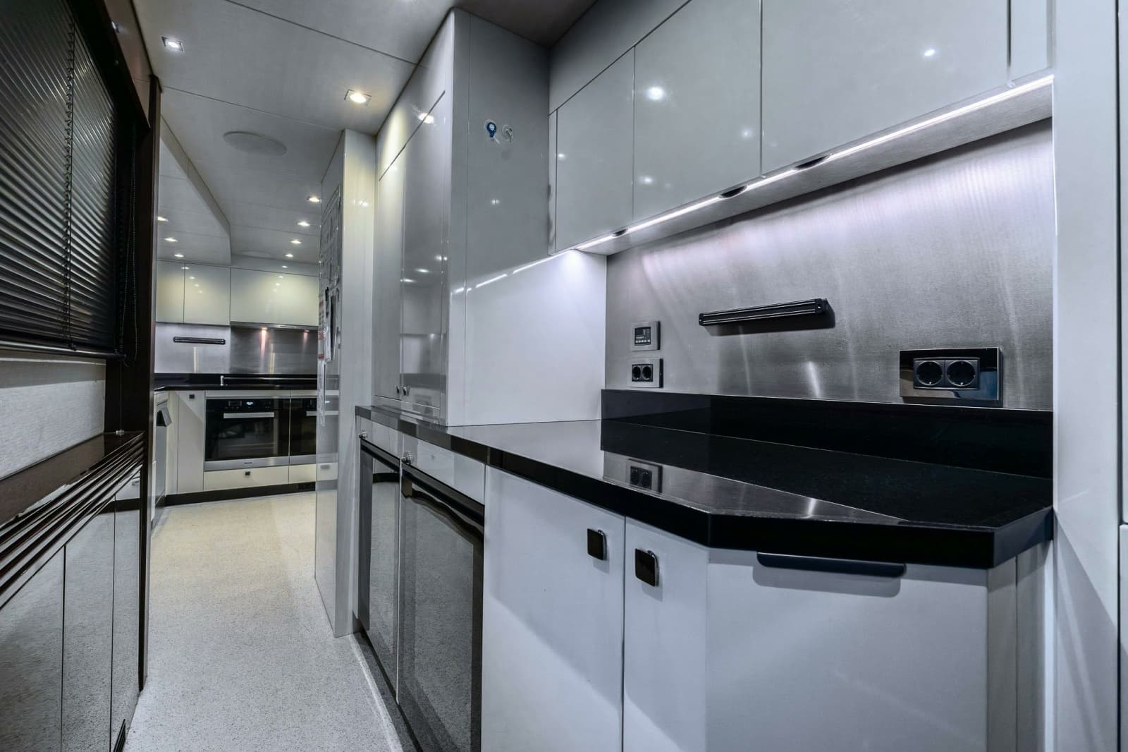 2020 Sunseeker Sunseeker 116 Yacht