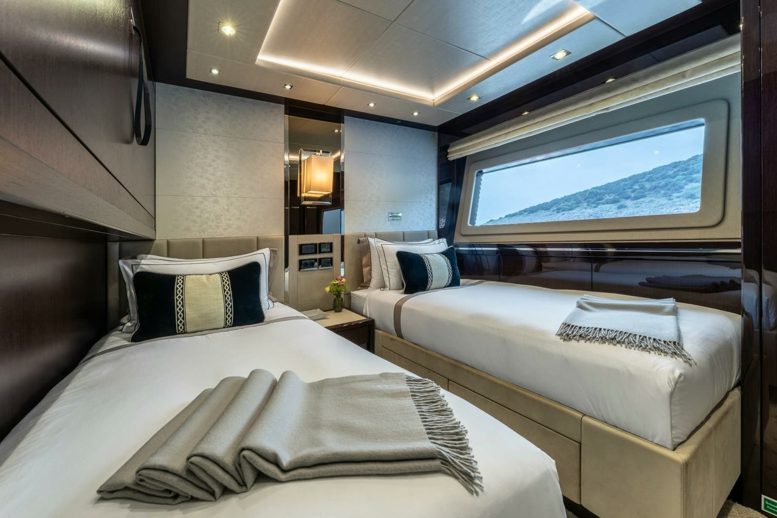 2020 Sunseeker Sunseeker 116 Yacht