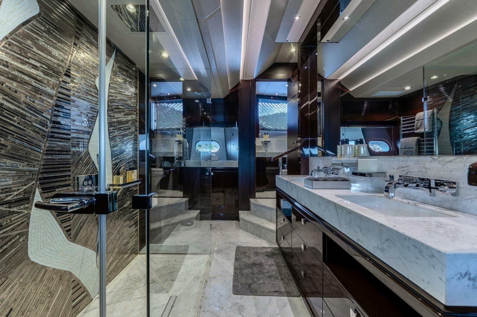 2020 Sunseeker Sunseeker 116 Yacht