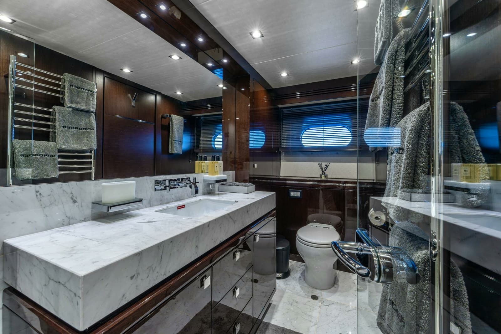 2020 Sunseeker Sunseeker 116 Yacht