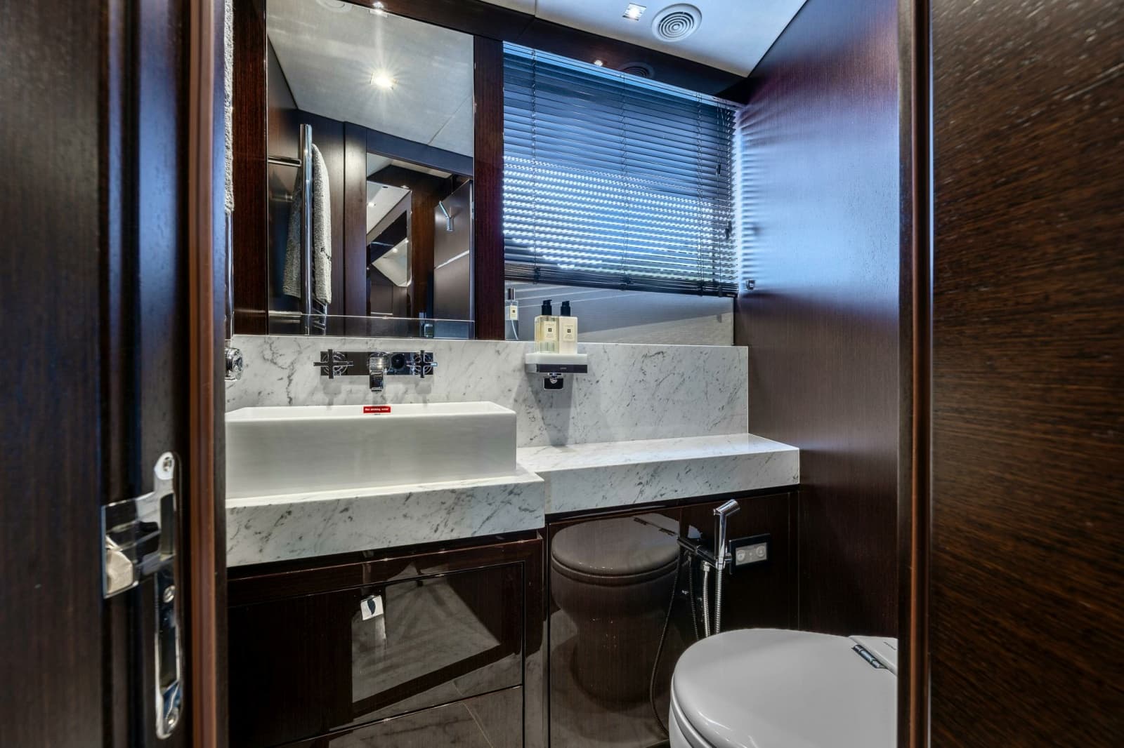 2020 Sunseeker Sunseeker 116 Yacht