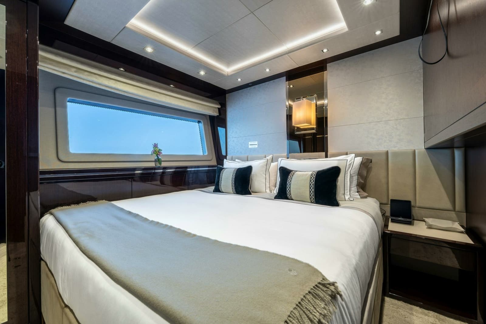 2020 Sunseeker Sunseeker 116 Yacht