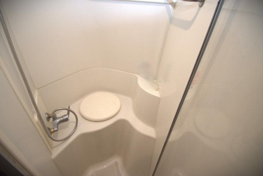 2005 Carver 444 Cockpit Motor Yacht