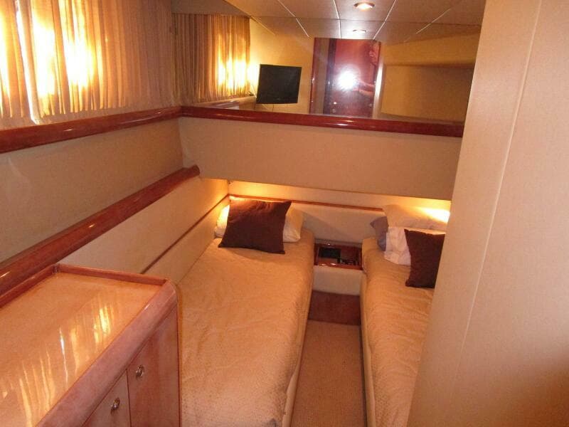 Twin Cabin    