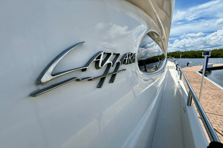 2005  68 FLYBRIDGE