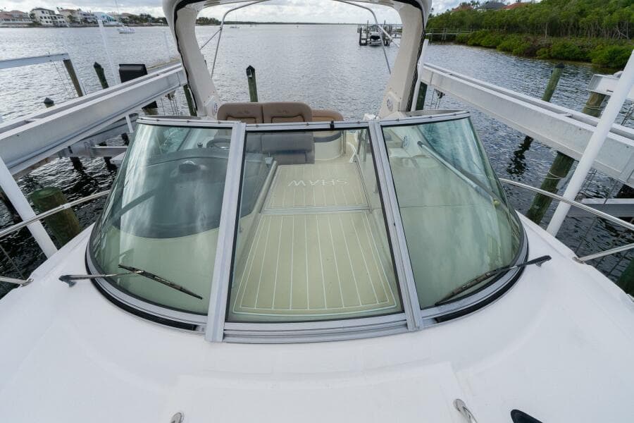 2016 Sea Ray 330 Sundancer
