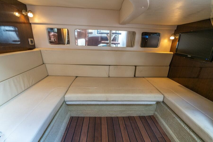 2016 Sea Ray 330 Sundancer
