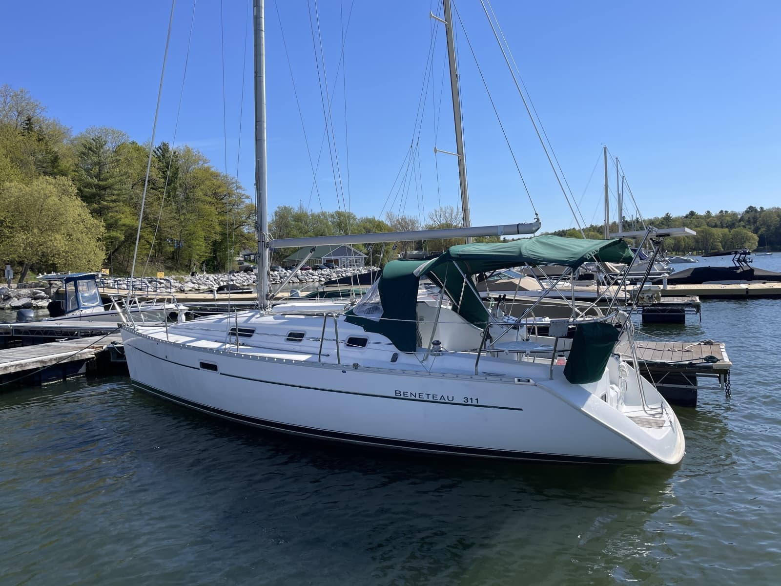 2003 Beneteau 
