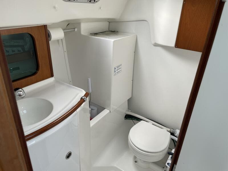 2003 Beneteau 
