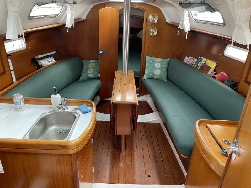 2003 Beneteau 