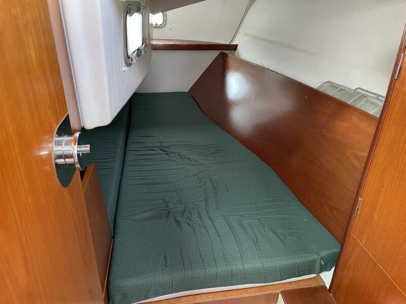 2003 Beneteau 