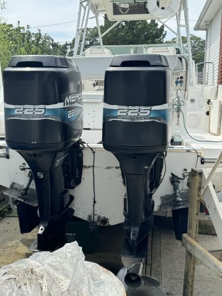 1999 Robalo 2640