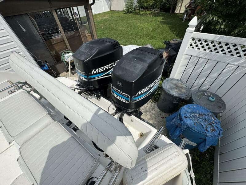 1999 Robalo 2640
