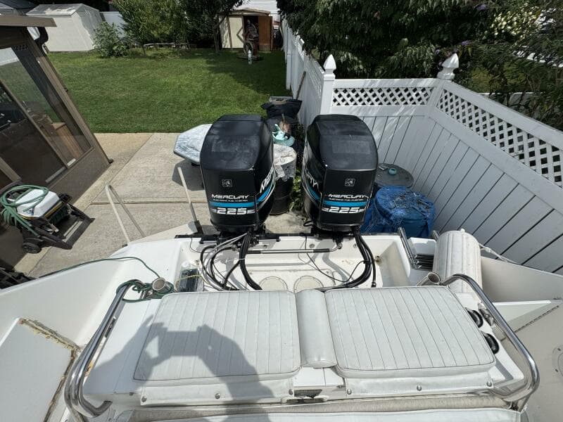 1999 Robalo 2640