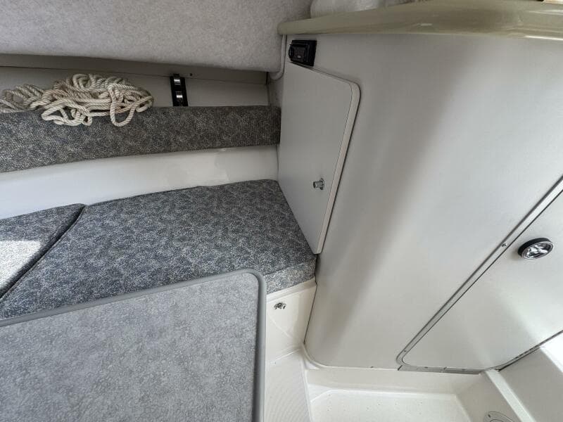 1999 Robalo 2640