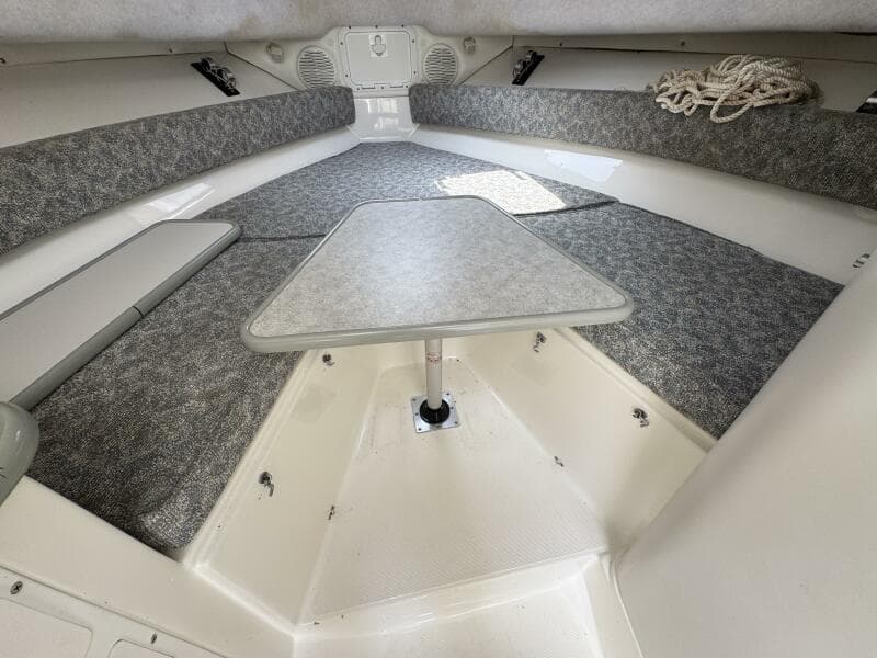 1999 Robalo 2640