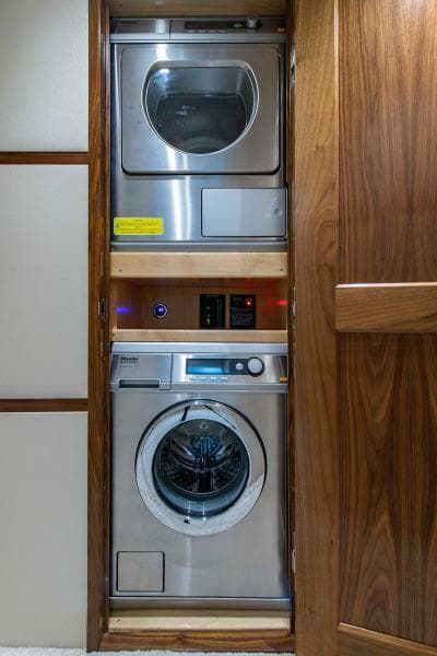 Forward Companionway Laundry