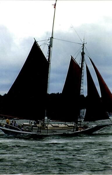 40' Schr Gallant sails
