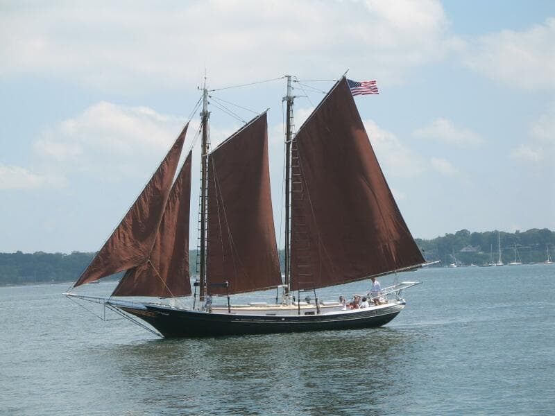 Schr Gallant without topmast