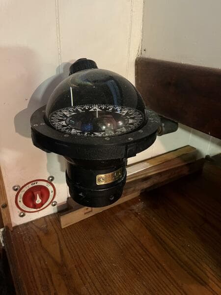 Gallant 6" Compass