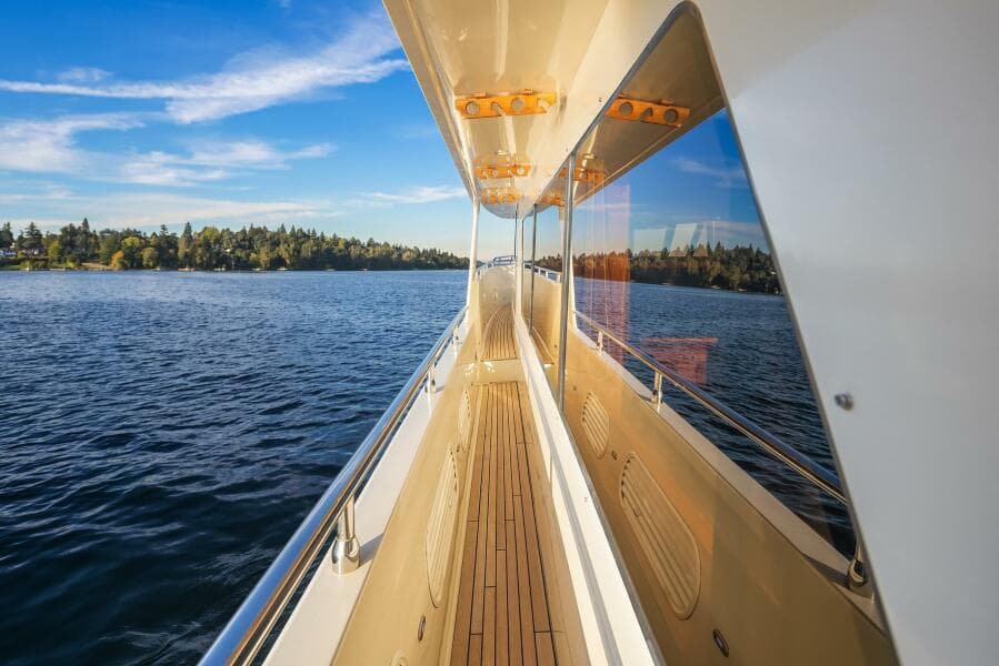 Side Deck