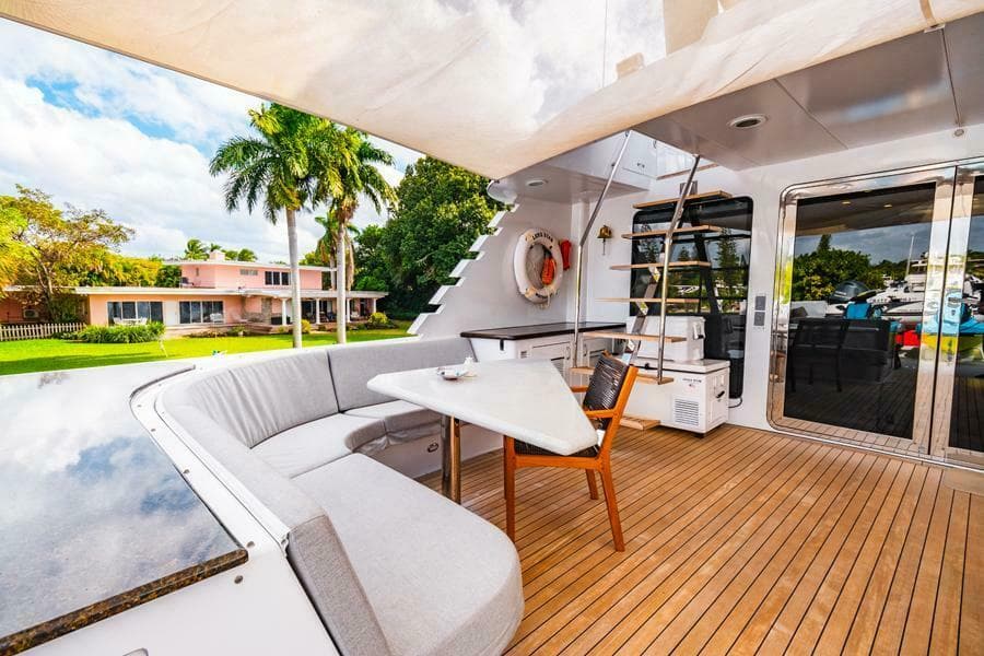 Bridge Deck Aft