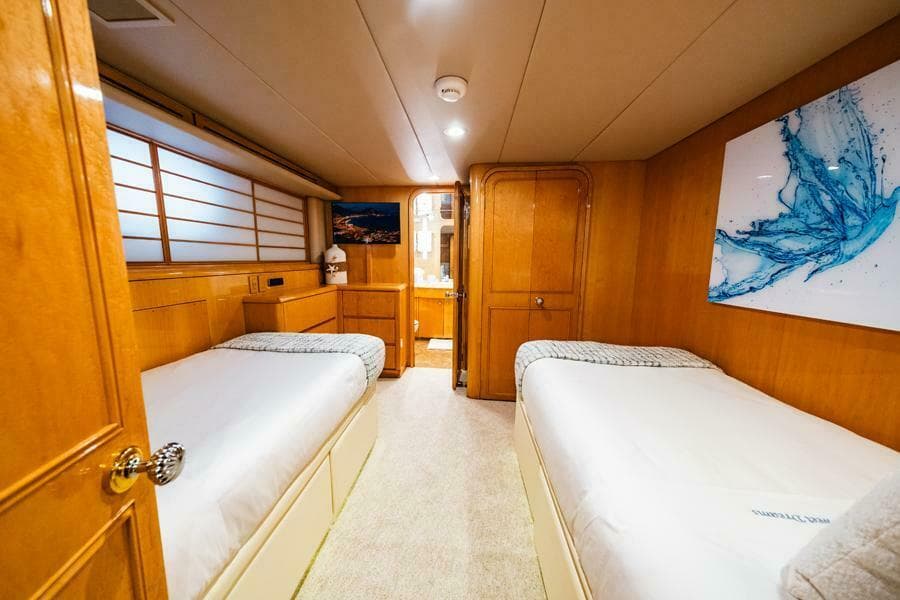 Port Fwd Cabin