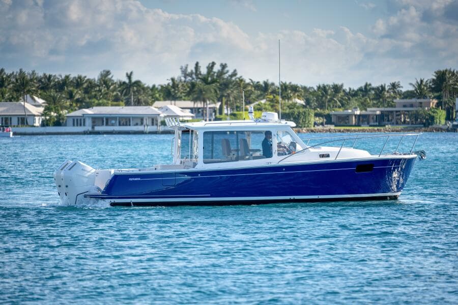 2027 MJM 38RS