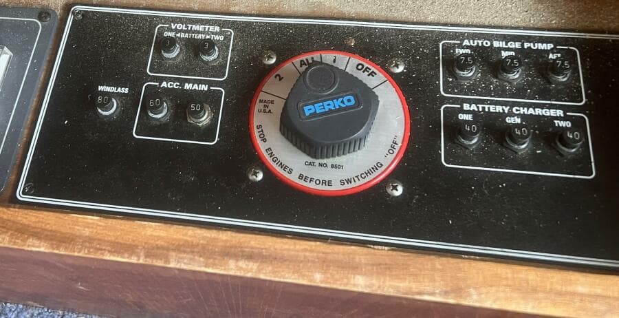 Battery Selector Switch