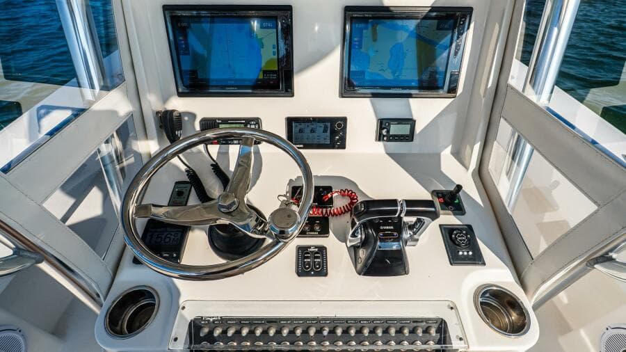 2016 Invincible 33 Open Fisherman