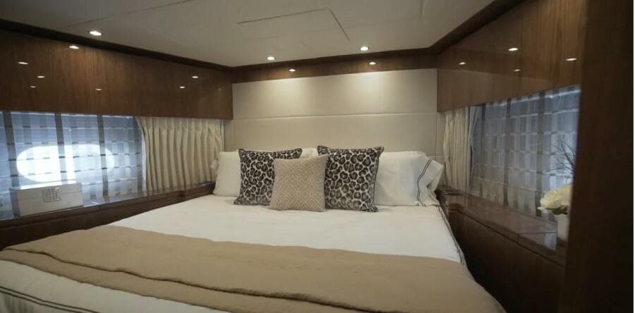 2017 Hargrave Raised Pilothouse