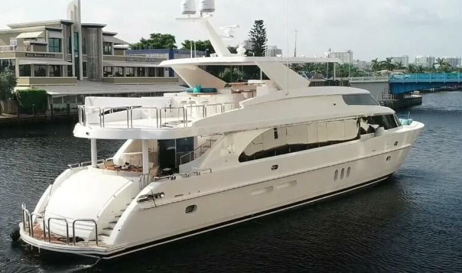 2017 Hargrave Raised Pilothouse