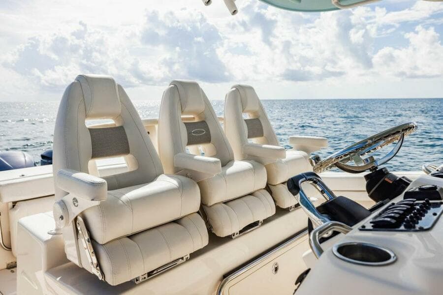 2016 Grady-White Canyon 336