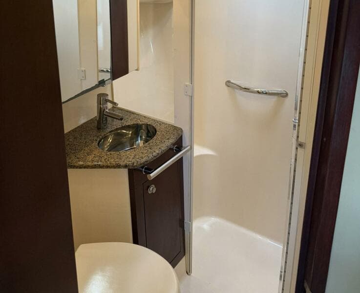 2008 Sea Ray 44 Sedan Bridge