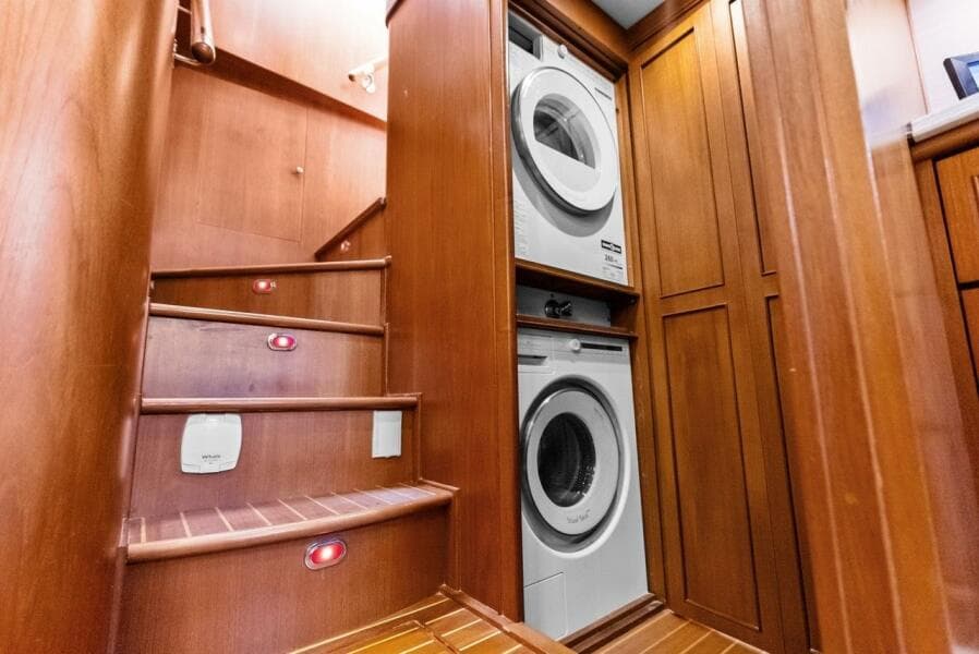 2005 Grand Banks 72 Aleutian RP