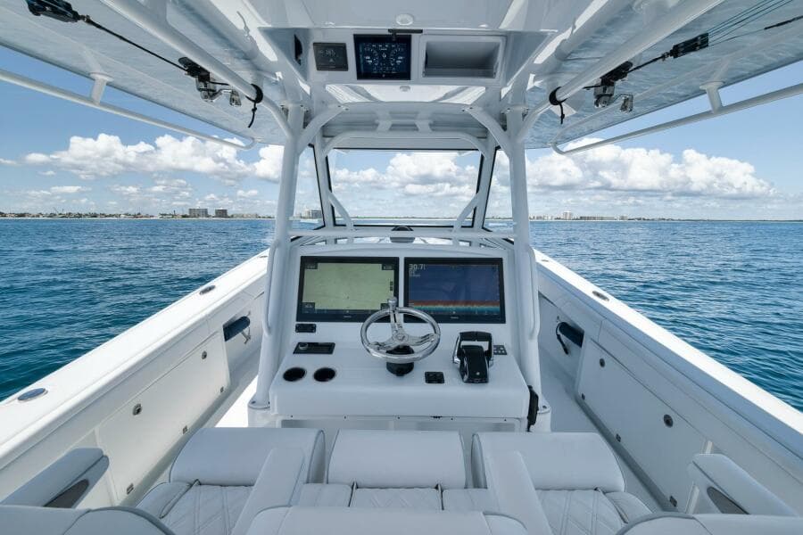 2023 Yellowfin 39' Offshore