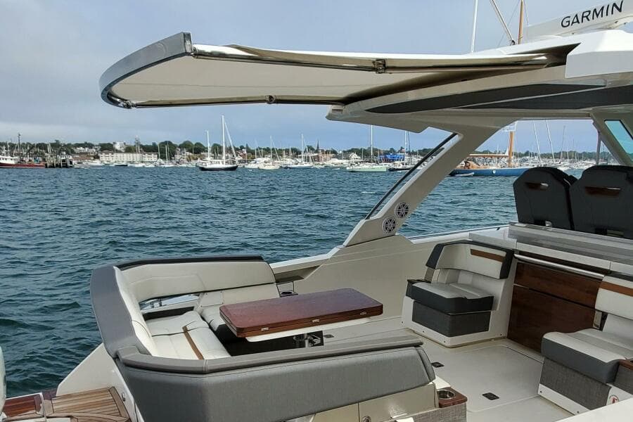 2021 Tiara Yachts 38 LS