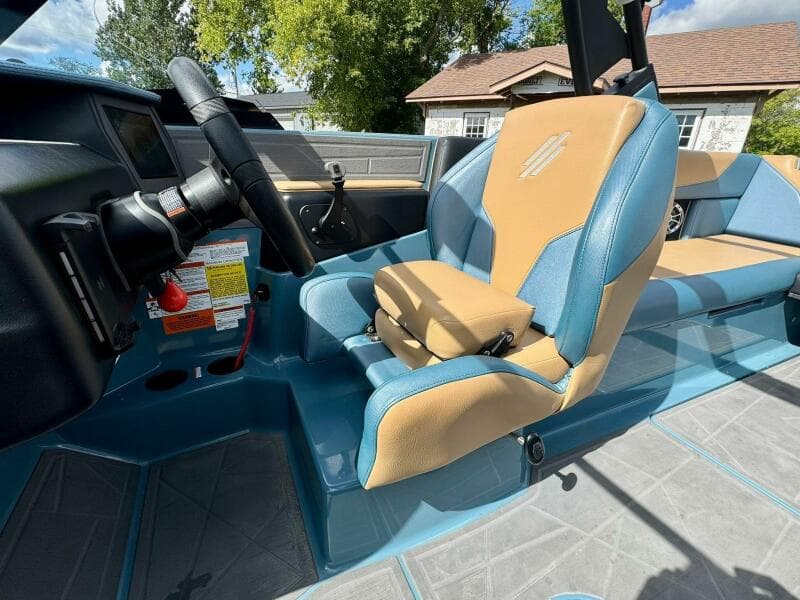 2020 ATX Surf Boats 24 Type S
